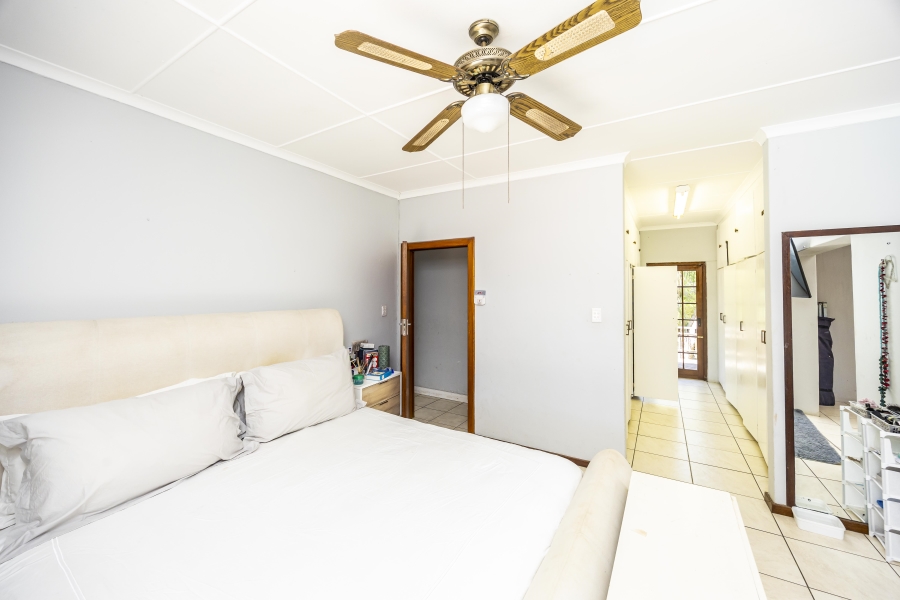 4 Bedroom Property for Sale in Nahoon Valley Park Eastern Cape